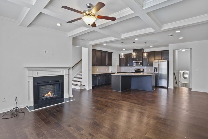 7725 Rutgers Circle - Photo 5 of 20