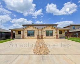 652 Laila Ln - Photo 1 of 1