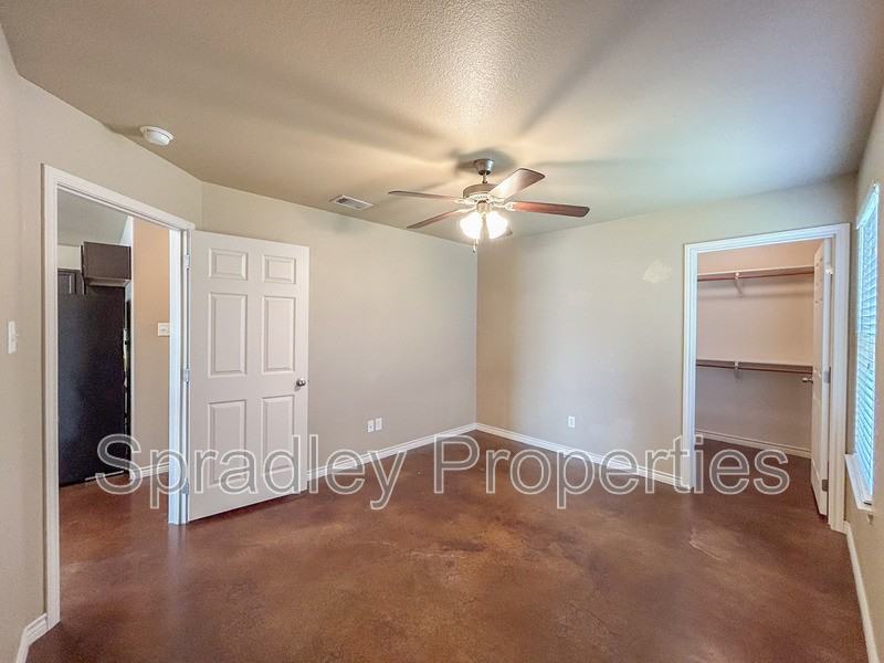 652 Laila Ln - Photo 7 of 19