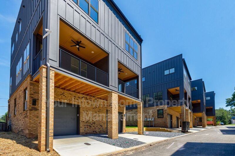 1134 W Marietta St Nw - Photo 3 of 27