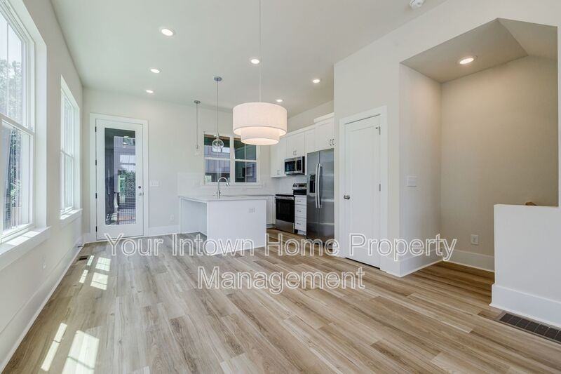 1132 W Marietta St Nw - Photo 6 of 23