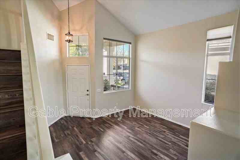 27916 Brookhaven Pl - Photo 2 of 25