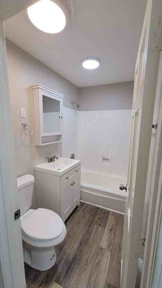 200 Columbus St #6 - Photo 3 of 7