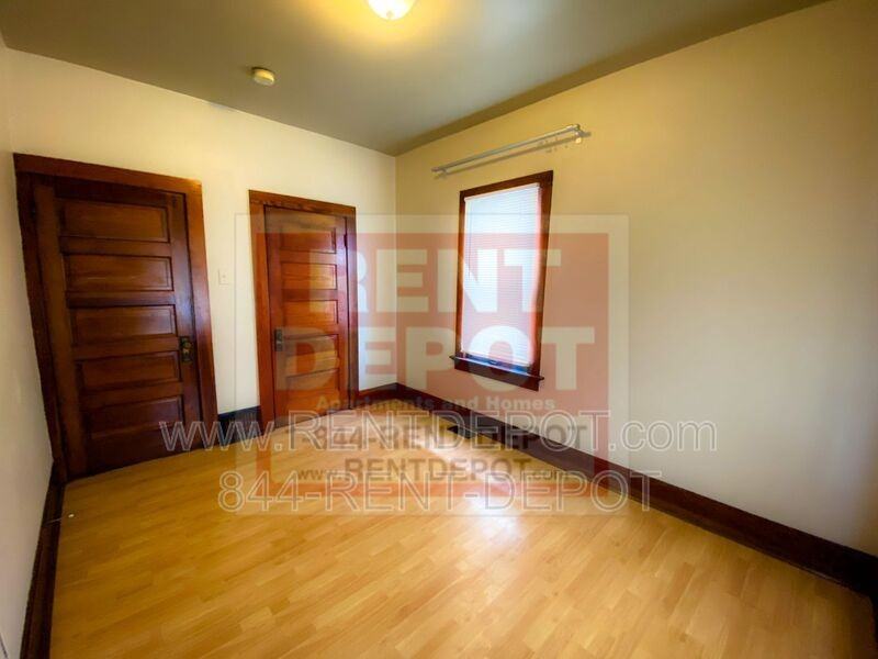 2208 W Delaware St - Photo 3 of 11