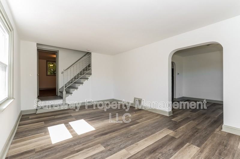 709 Colwell Rd - Photo 3 of 15