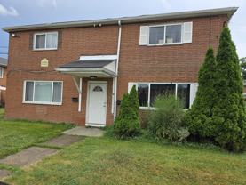 23921 Banbury Cir #8 - Photo 1 of 1