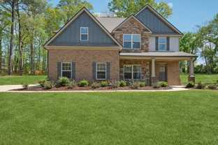 320 Homestead Cir - Photo 1 of 1