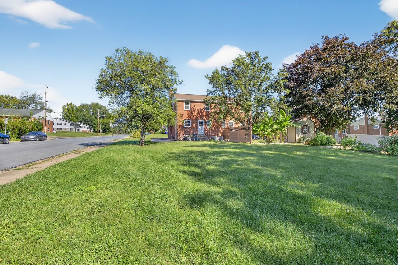 162 New St - Photo 2 of 32