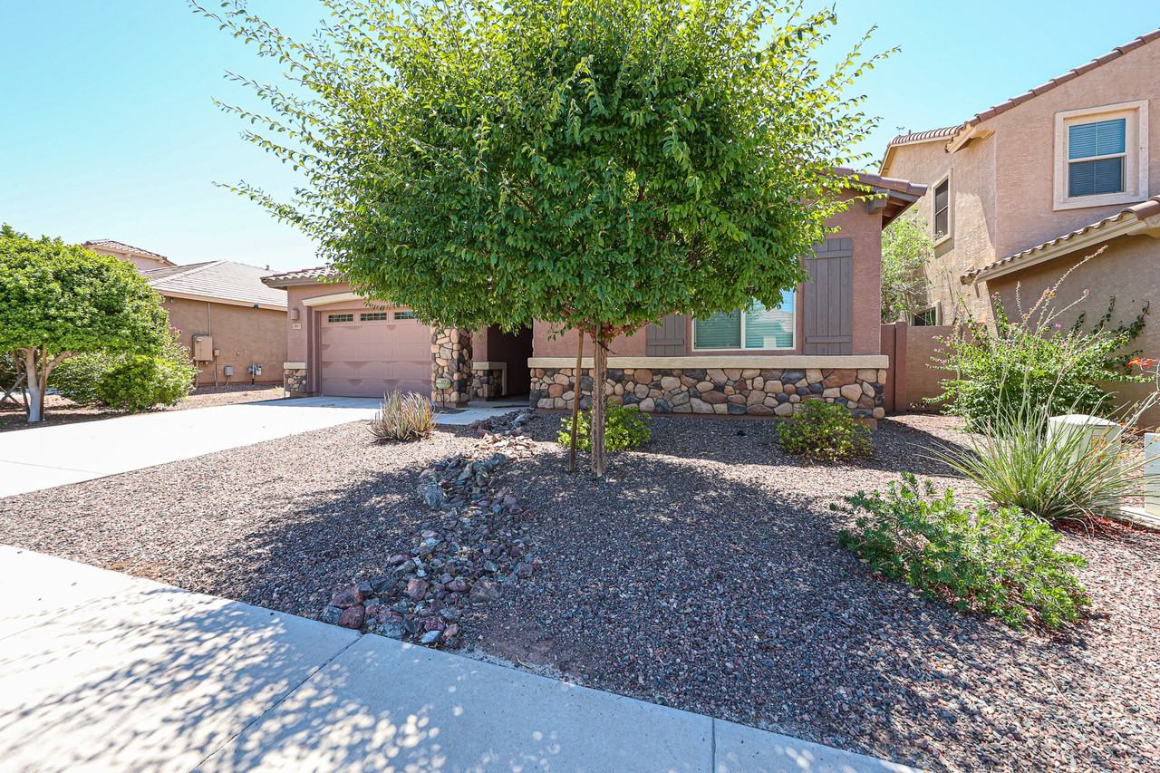 3865 E Dogwood Pl - Photo 4 of 47