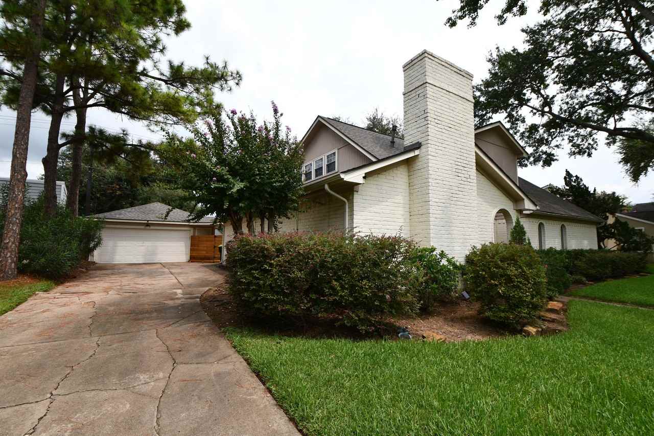 3410 Plum Brook Lane - Photo 5 of 50