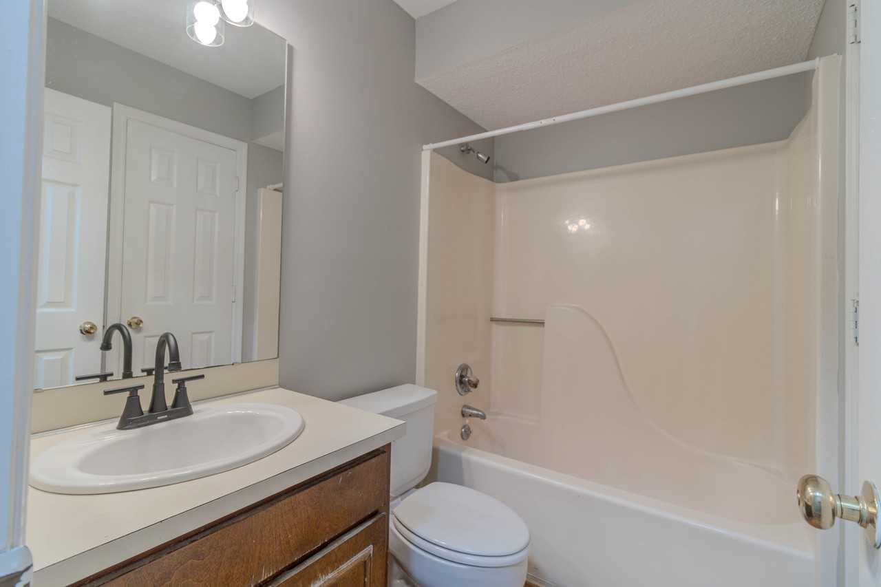 3658 Maryland Cir - Photo 3 of 7