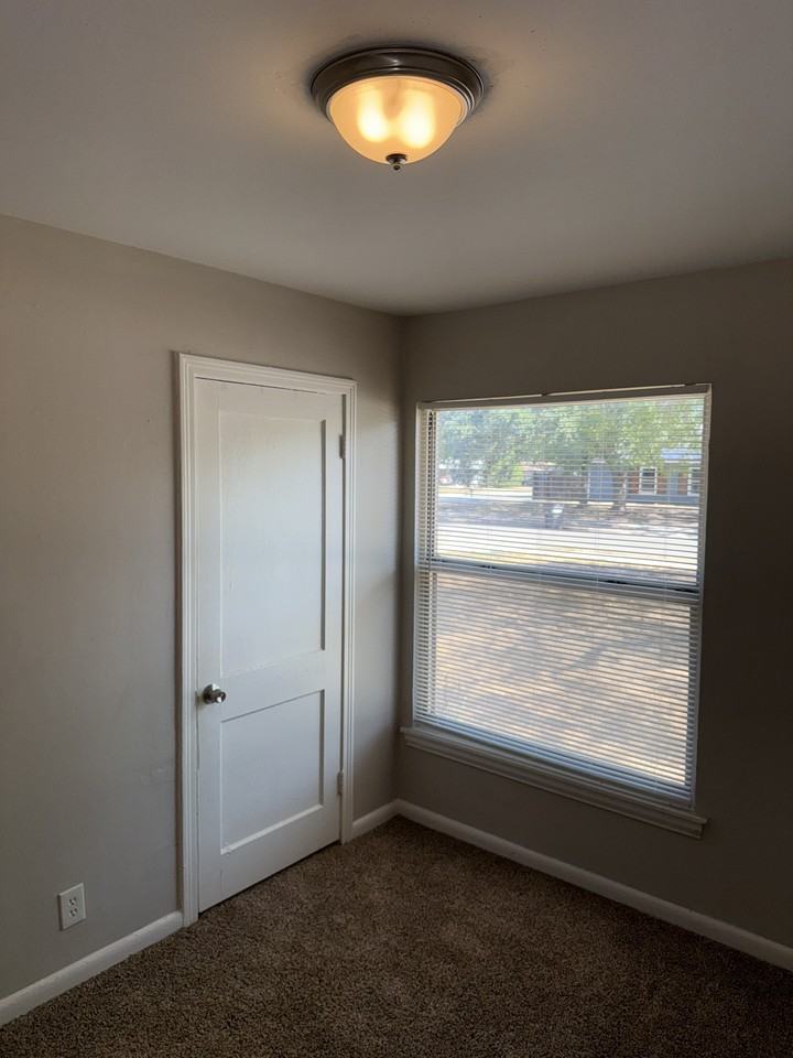 209 Charcliff Dr - Photo 7 of 14