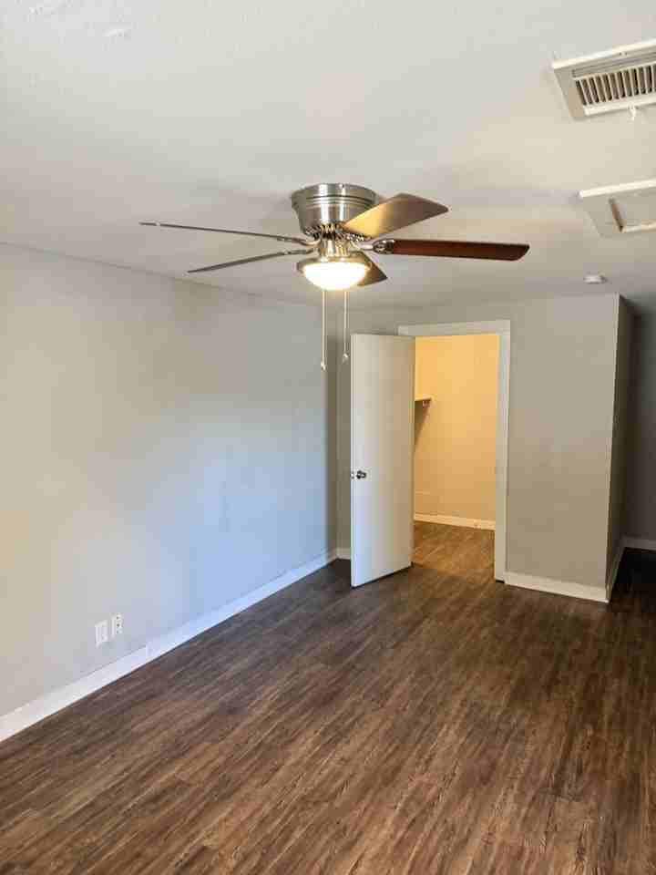 209 Charcliff Dr - Photo 5 of 14