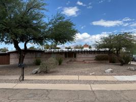featured image of 5611 E Kelso St