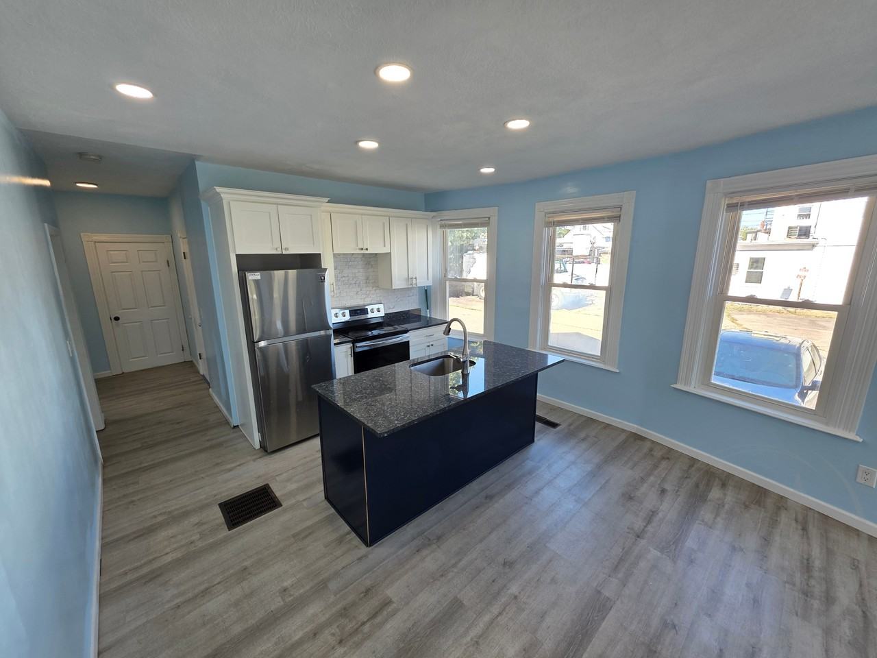 524 Central Ave - Photo 3 of 15