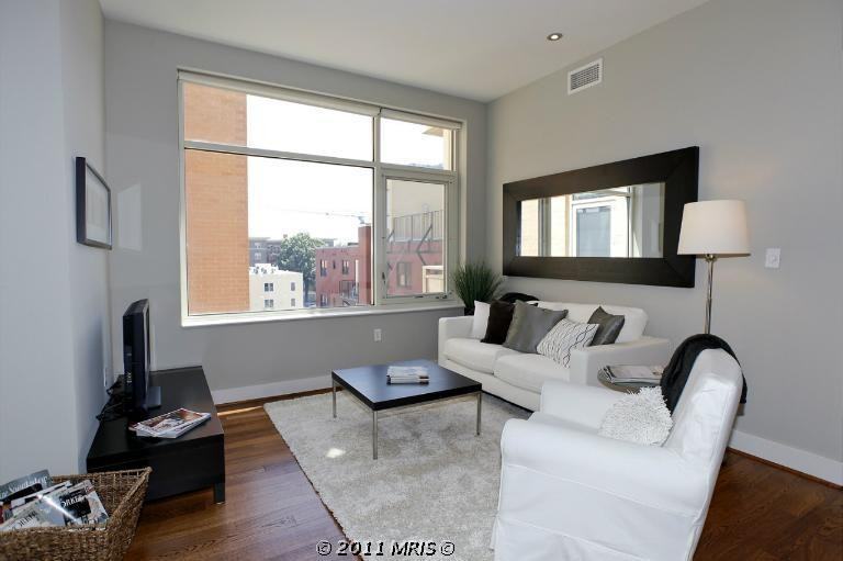 1348 Euclid St Nw #307 - Photo 3 of 9