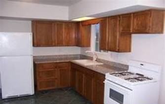 405 60th St Sw #NA - Photo 3 of 3