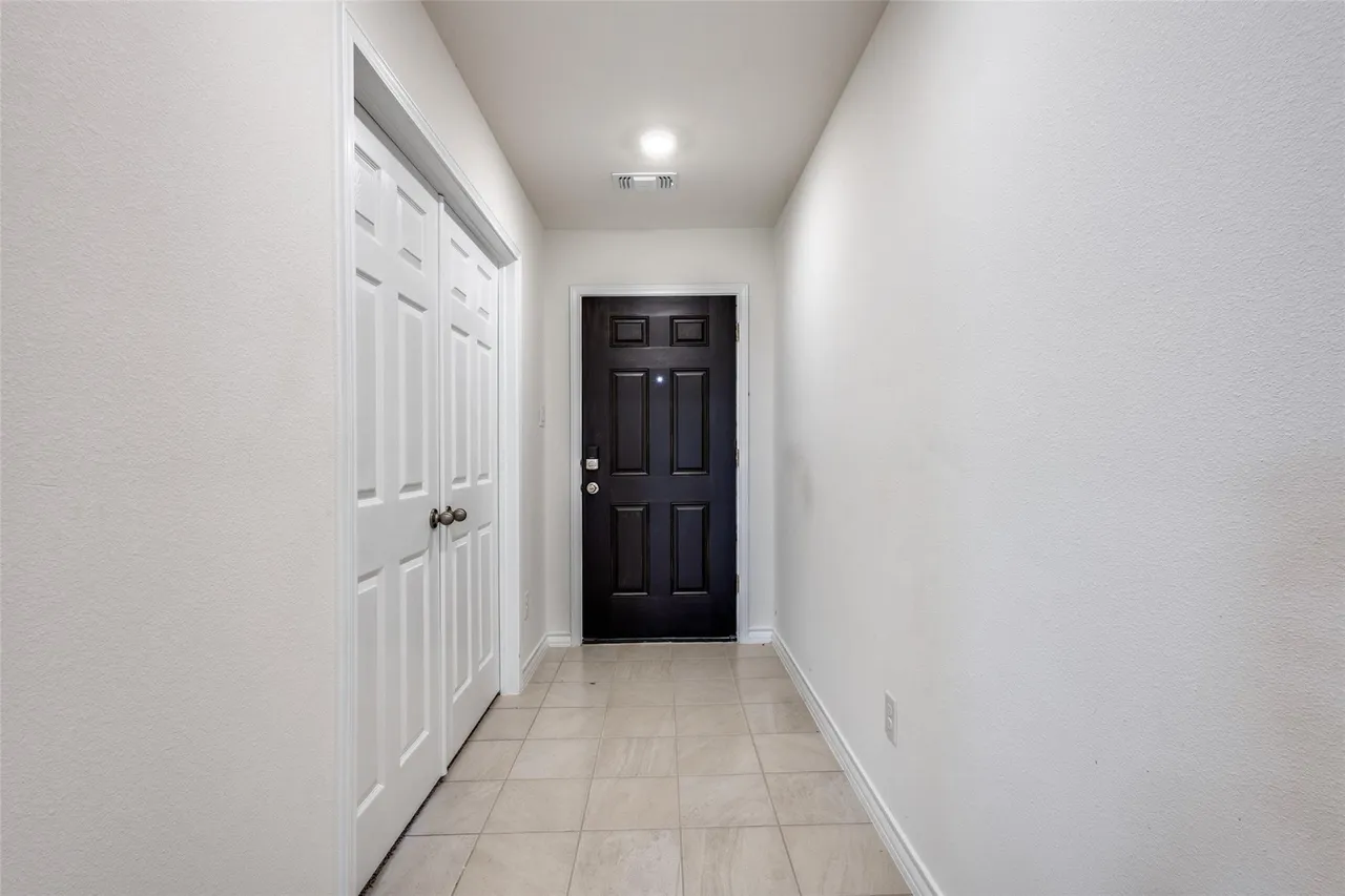 749 Windsor Dr #NA - Photo 7 of 33