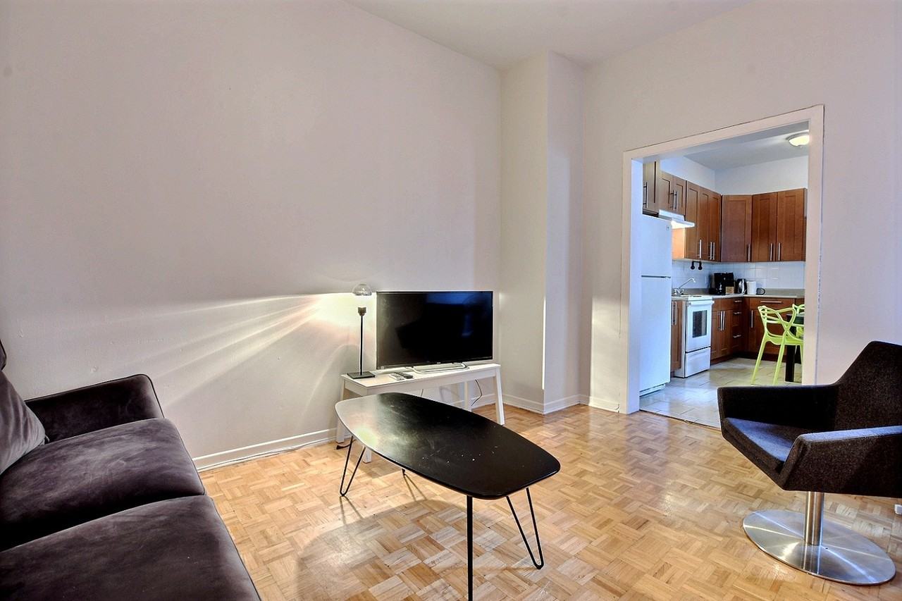 4156 Rue Saint-Dominique - Photo 2 of 17