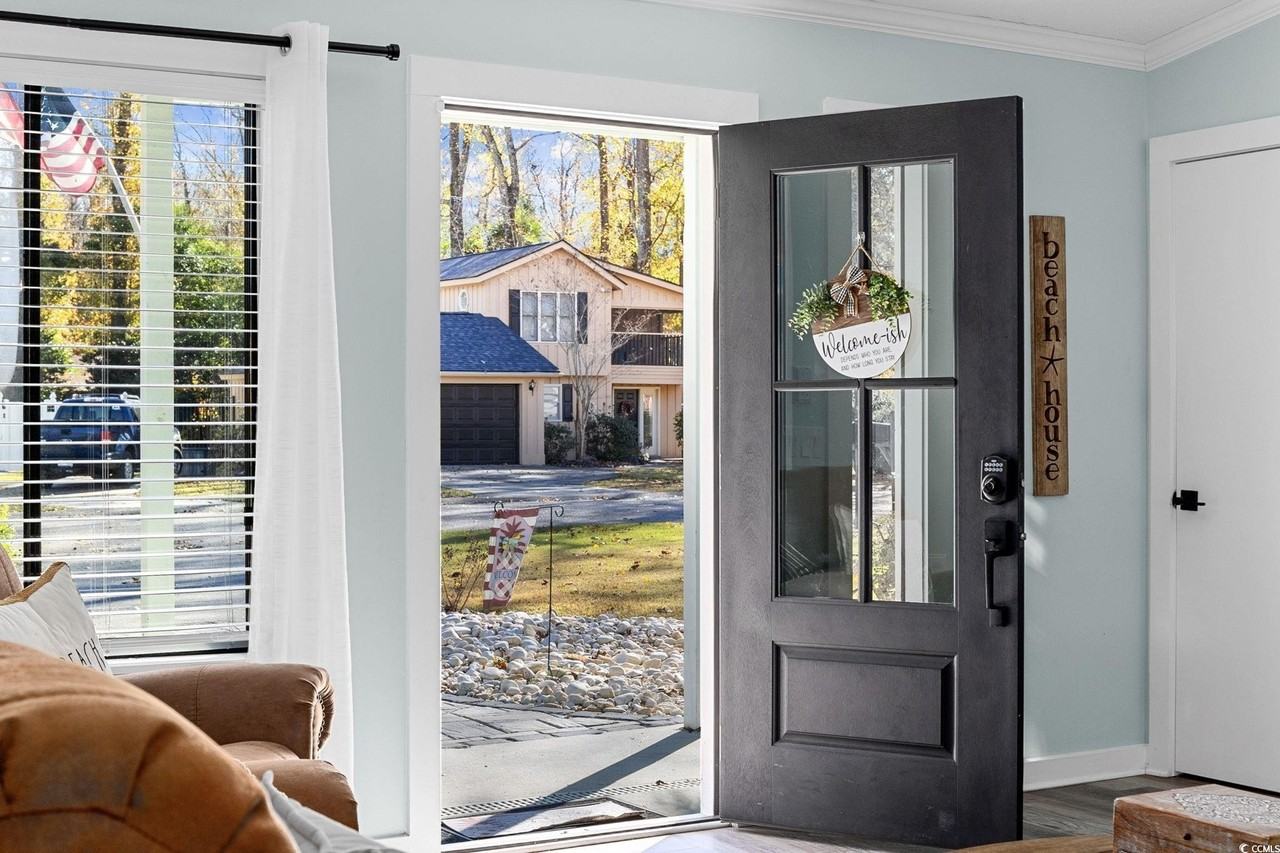 2406 Bert Dr - Photo 5 of 40