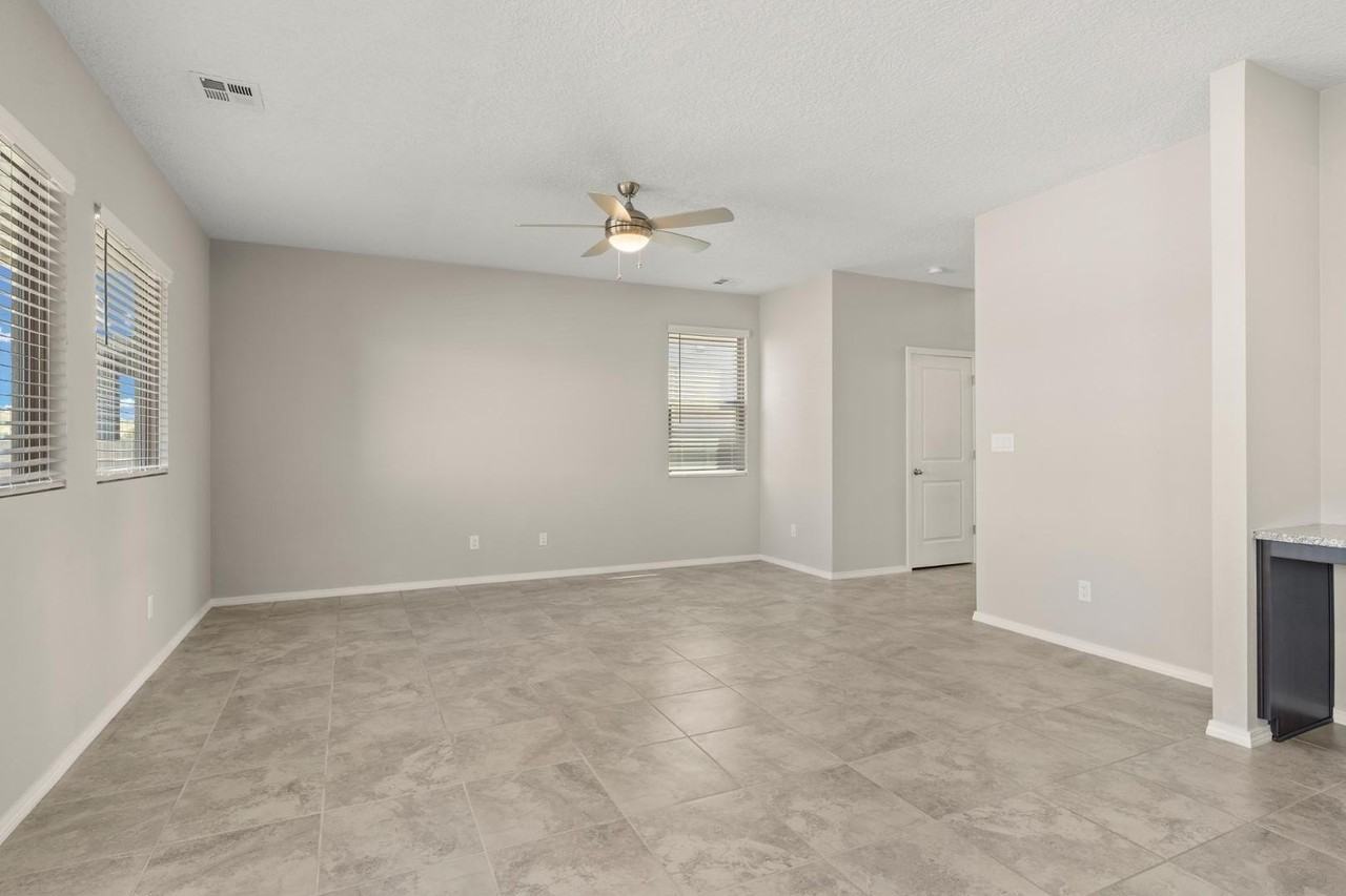 5643 Linq Pl Ne - Photo 6 of 26