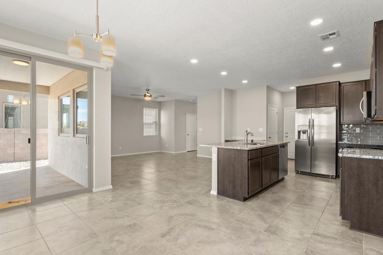 5643 Linq Pl Ne - Photo 7 of 26