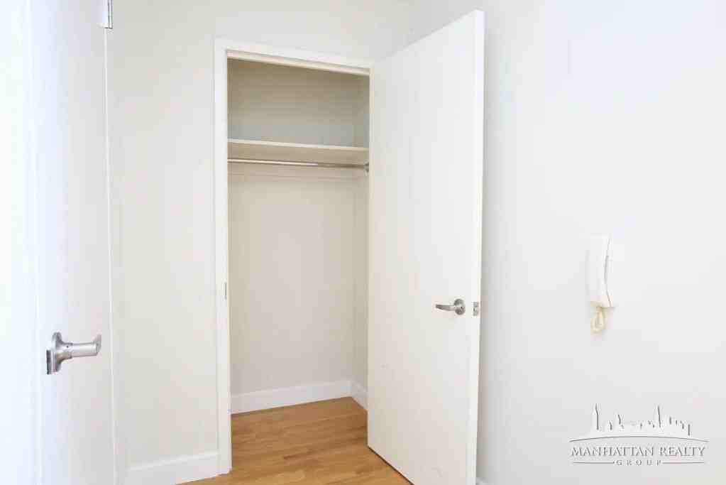 W 48th St #18A - Photo 6 of 10