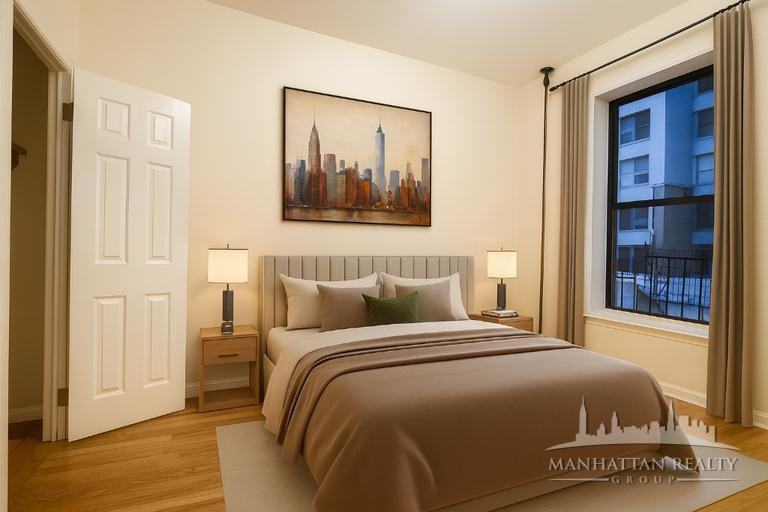 W 56th St #4B - Photo 3 of 4