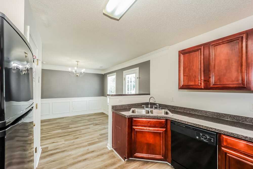 1906 Dalton Way - Photo 7 of 17