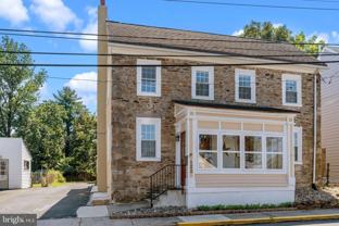 122 E Richardson Ave - Photo 1 of 1