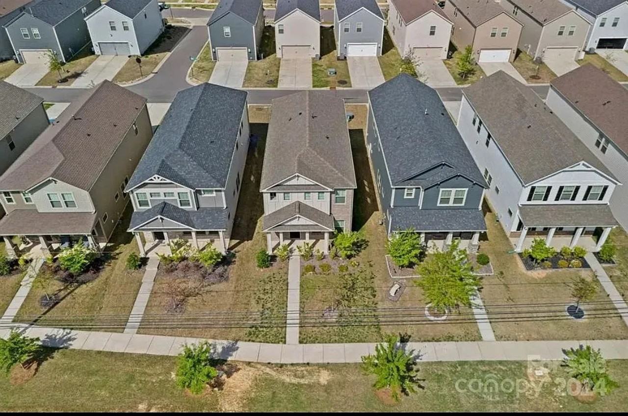 11943 Old Statesville Rd - Photo 3 of 15