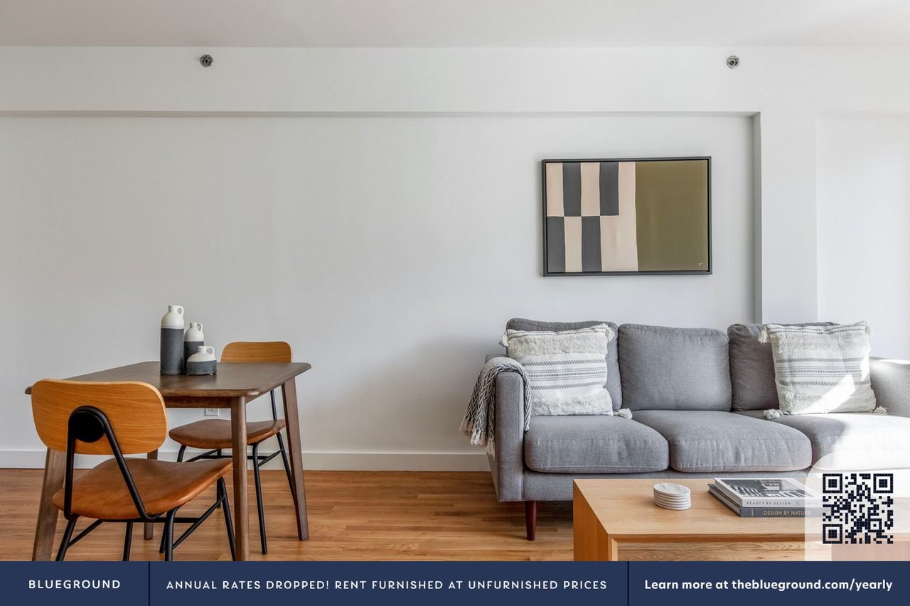 101 West 15th Street - Photo 4 of 50