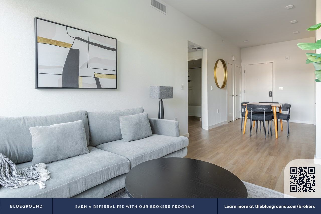 100 Callan Avenue - Photo 5 of 50