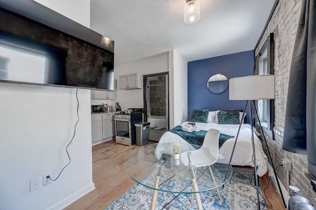 1925 N Prospect Ave #1281118P - Photo 3 of 23