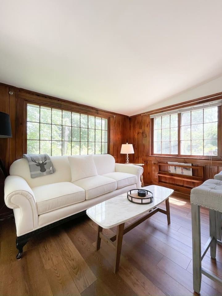 2134 Winter St #1293791P - Photo 5 of 33