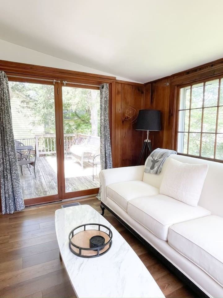 2134 Winter St #1293791P - Photo 6 of 33