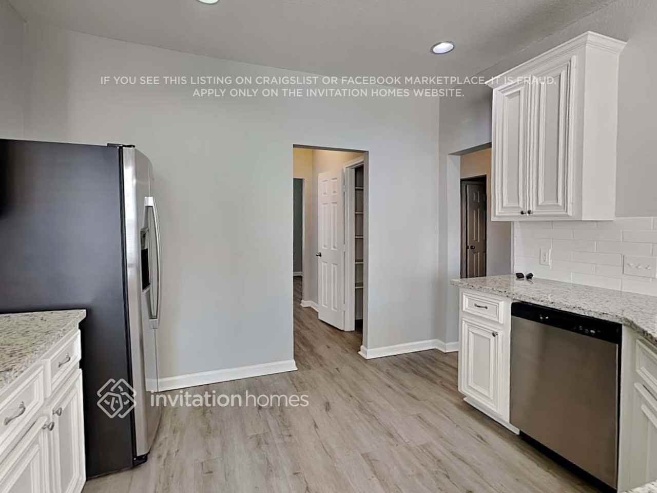 4522 Lake Halbert Ln - Photo 7 of 23