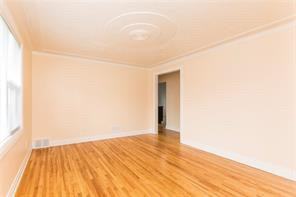 109 Donald St - Photo 3 of 11