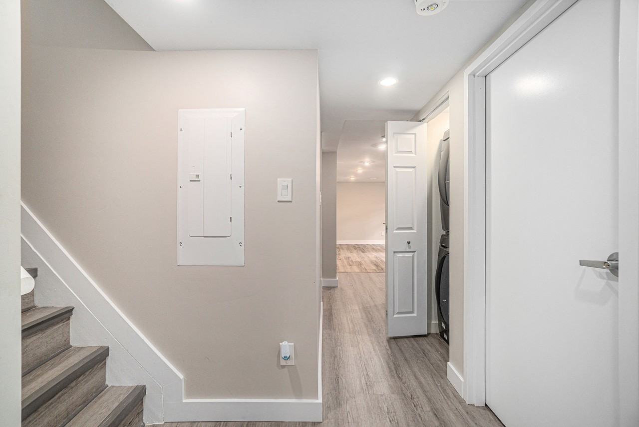 17 Overlake Dr #B - Photo 7 of 18