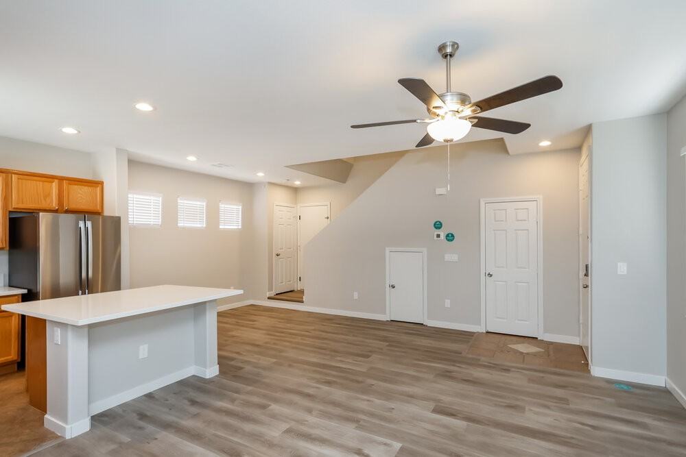 7543 Holiday Hills St - Photo 7 of 17