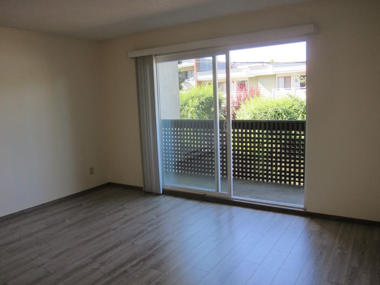 747 East 8th Avenue - Photo 2 of 9