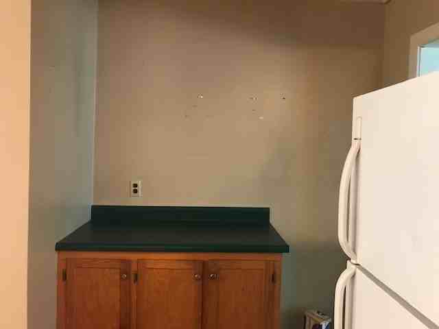 911 Moorheadville Rd - Photo 3 of 10