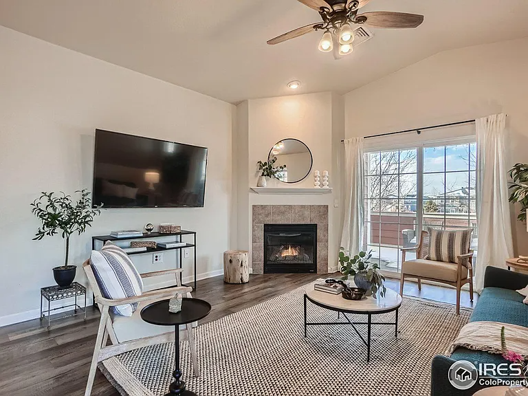 2402 Owens Ave #203 - Photo 2 of 16