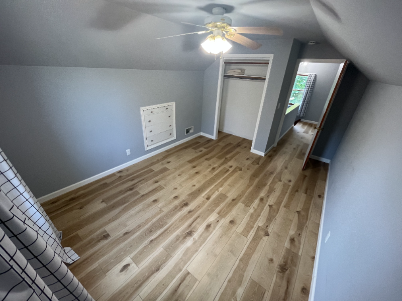 5720 N Lydell Ave - Photo 3 of 11