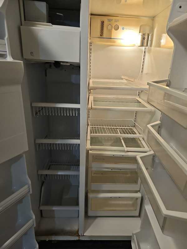 2128 Yarbrough St - Photo 7 of 17