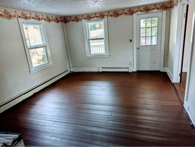 16 South St - Photo 3 of 12