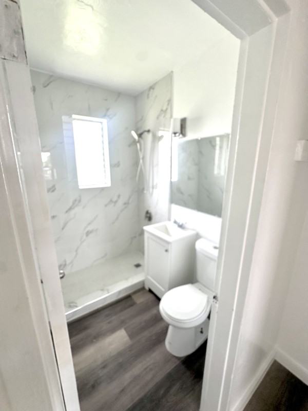 5820 Nw 17th Ave #6 - Photo 2 of 4