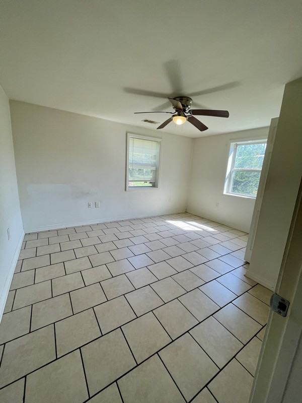 102 Short St - Photo 2 of 7