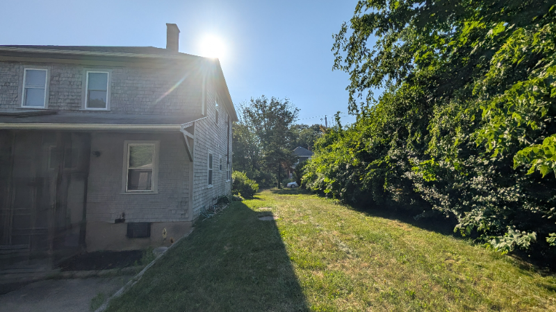 27 Hazard St - Photo 2 of 18