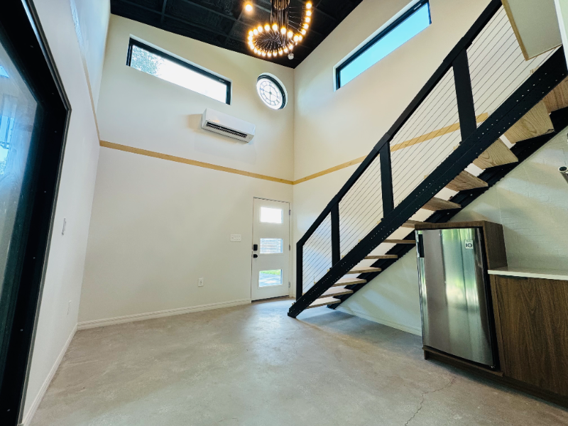 2212 Henderson Dr - Photo 3 of 15